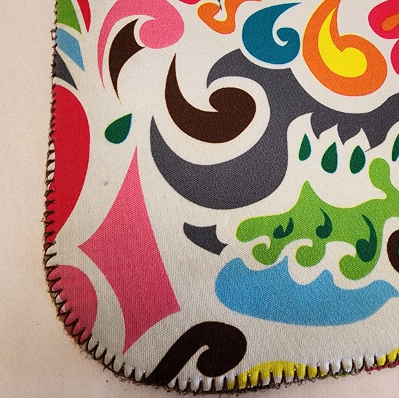 The MacBeth Collection Psychedelic Laptop Neoprene Cover - Picture 6 of 6